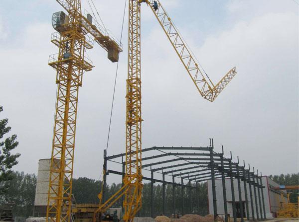 Self-erecting Tower Crane